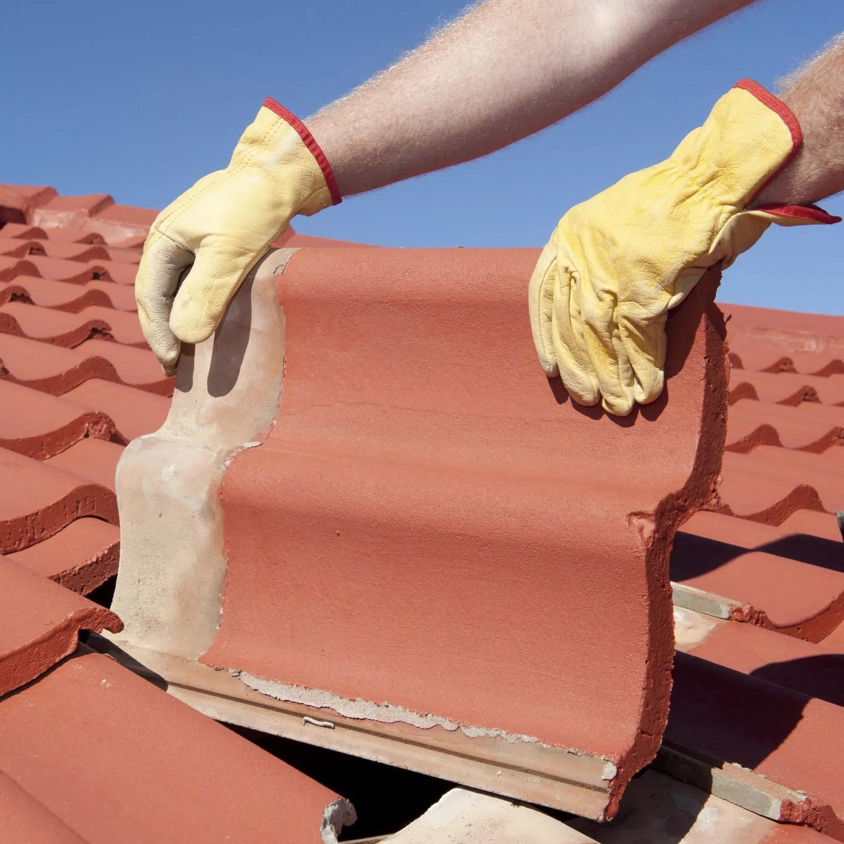Damaged or Missing Roof Tiles: A Common Cause of Leaks