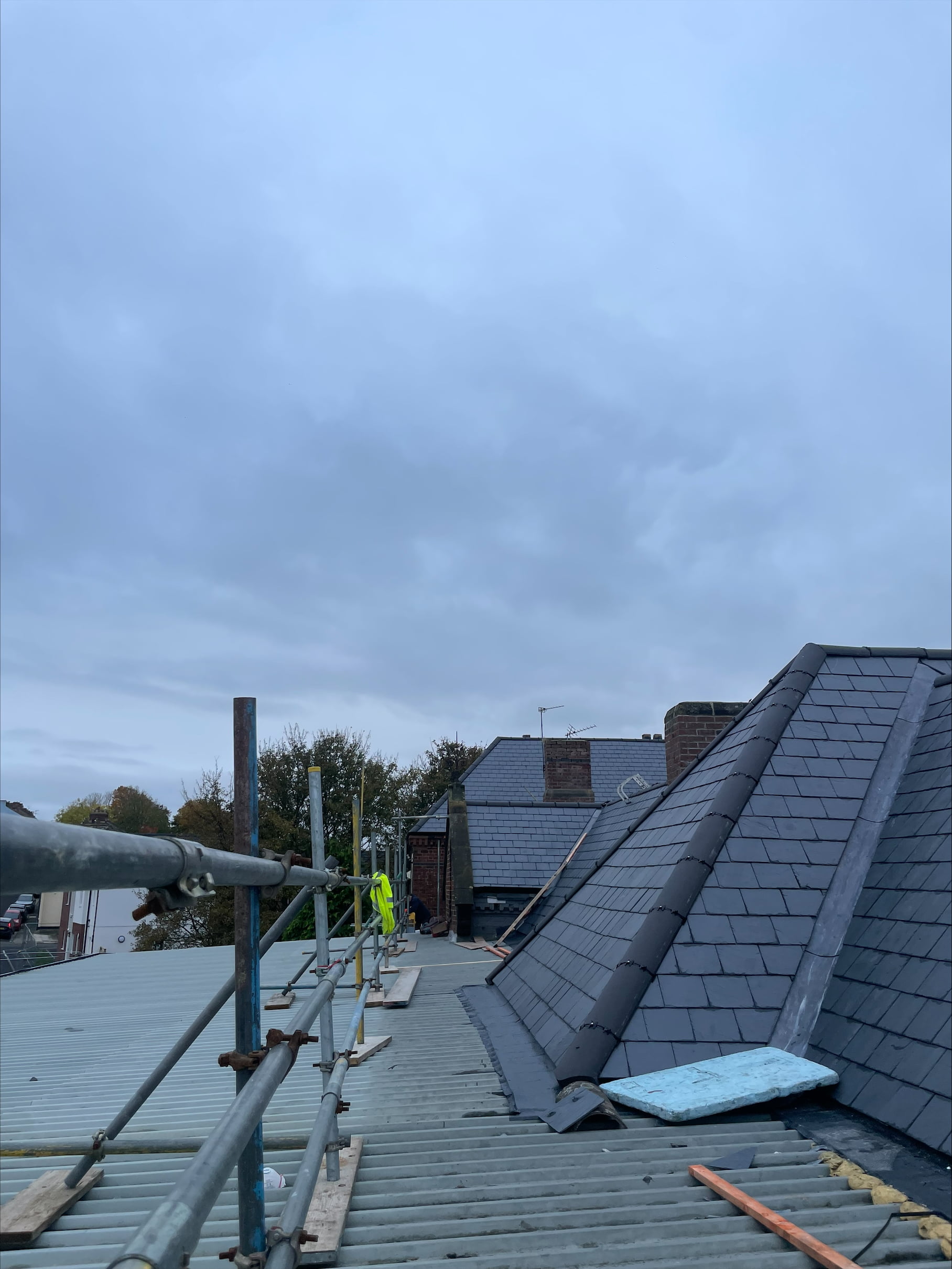 roofers leeds area